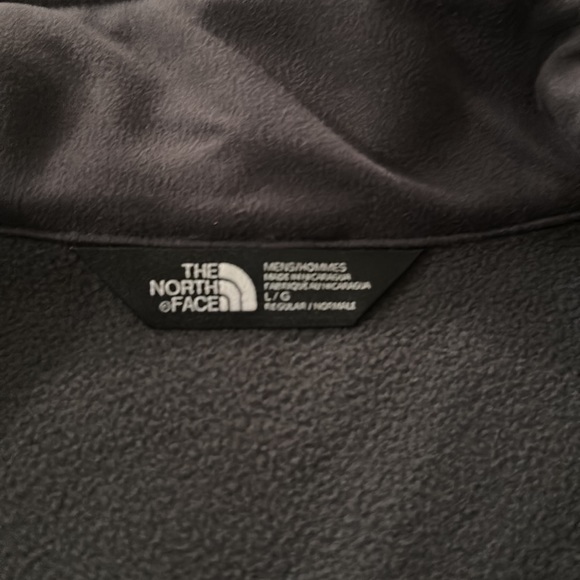 NORTH FACE MENS JACKET BRAND NEW - Picture 2 of 4